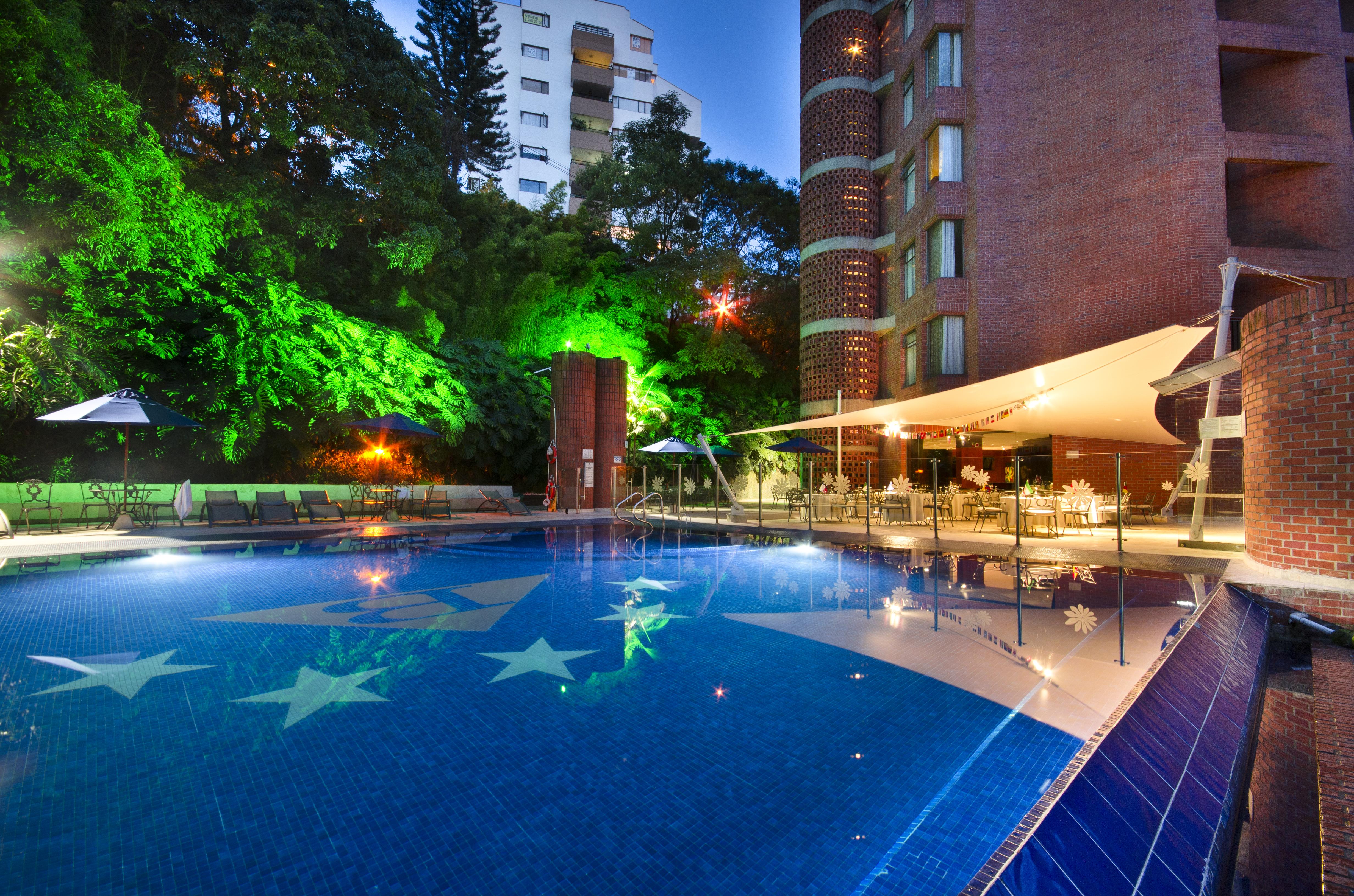 Hotel Dann Carlton Belfort Medellin Exterior photo The pool at the hotel