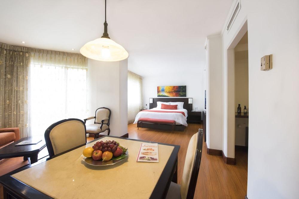 Hotel Dann Carlton Belfort Medellin Exterior photo A typical apartment